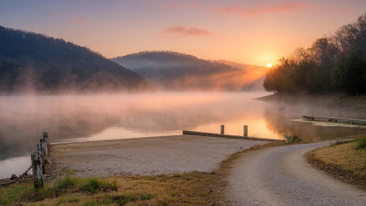 Sunrise at Twyford Point near Lake Cumberland and Monticello Kentucky